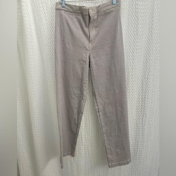 Madewell. The Emmett Wide-Leg Crop Pant. Smoky Grape, 29 Tall. Like new. - Picture 3 of 3